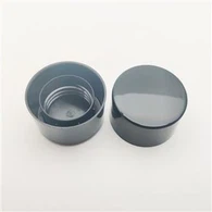 Dvouvrstvý šroubovací uzávěr